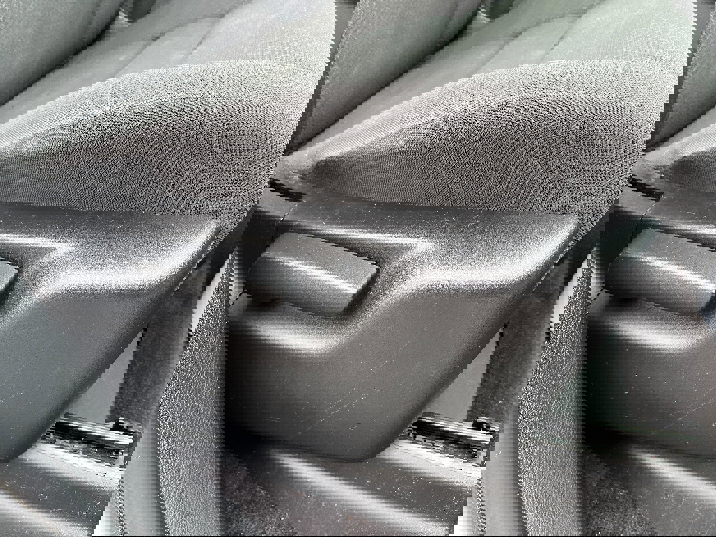 Used 2019 Jeep Grand Cherokee Laredo image 18