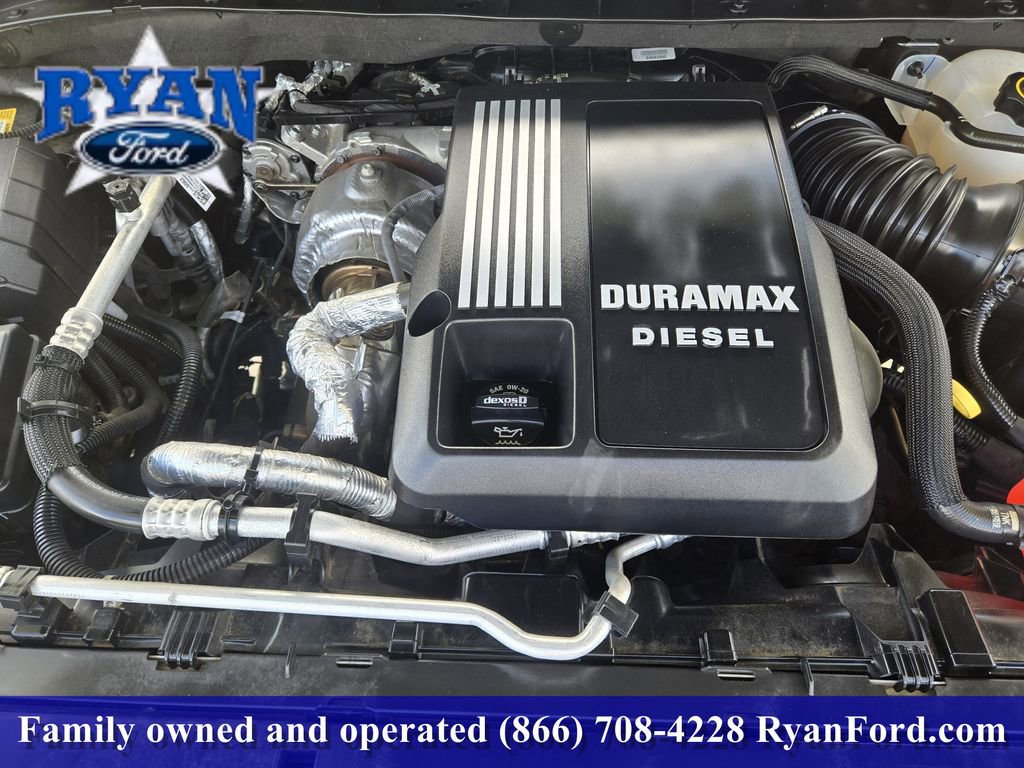 Used 2023 Chevrolet Suburban RST AWD/4WD image 23