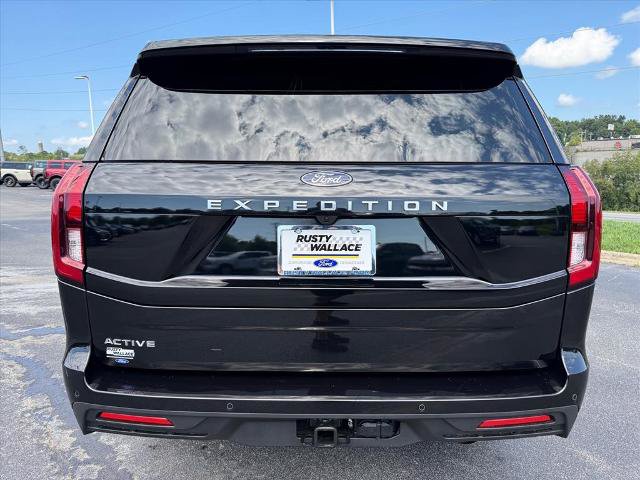 Certified 2026 Ford Expedition Active AWD/4WD image 6