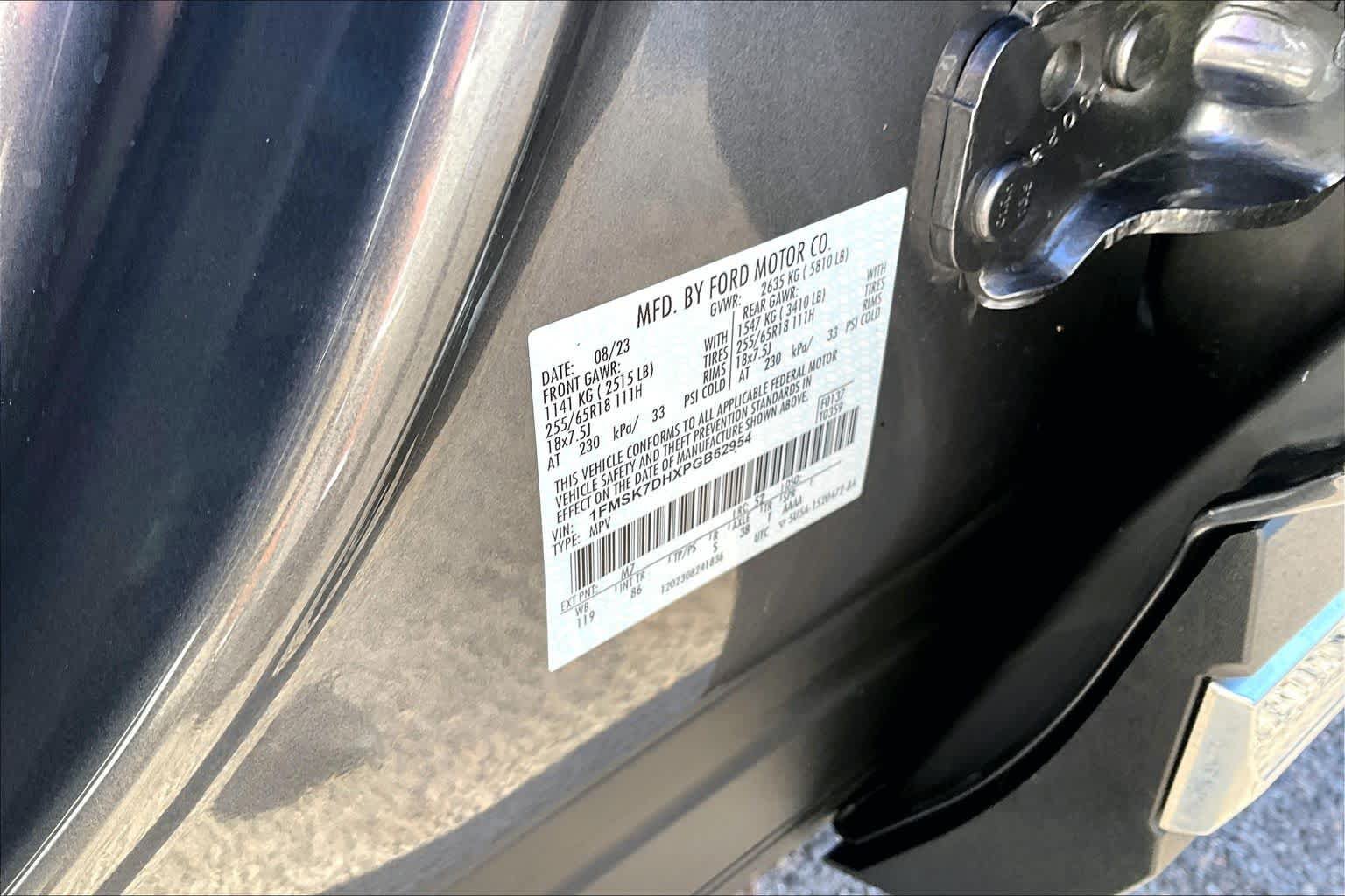 Certified 2023 Ford Explorer XLT RWD image 34
