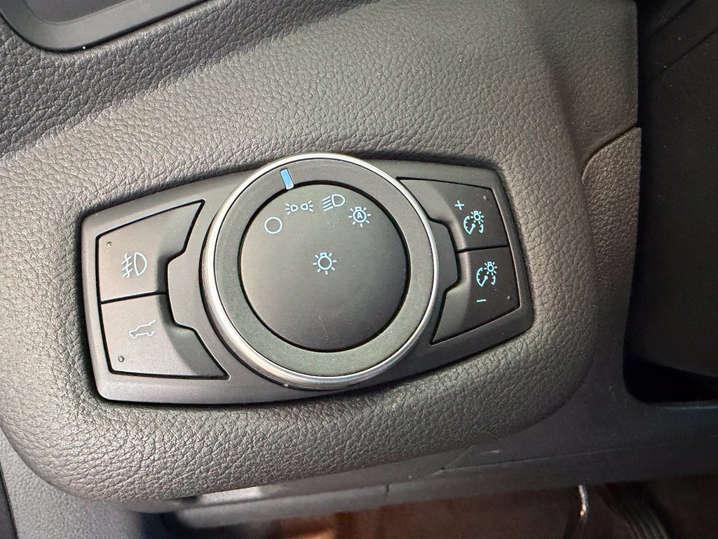 Certified 2018 Ford Escape SE AWD/4WD image 33