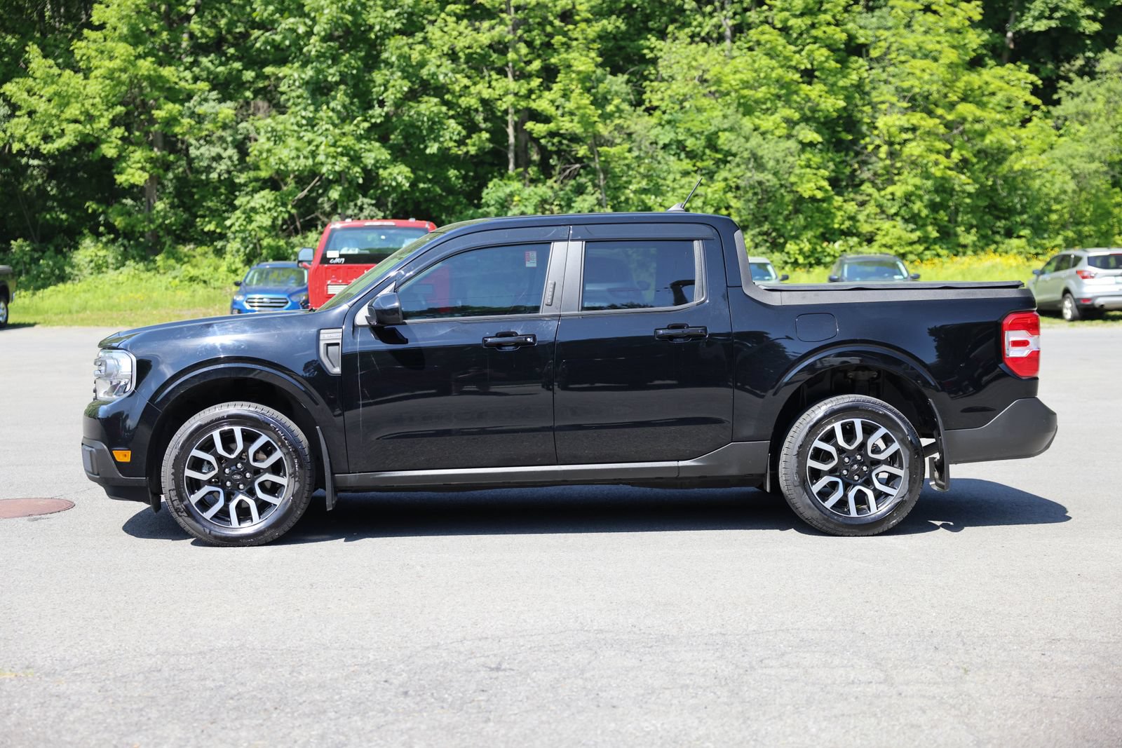 Certified 2023 Ford Maverick Lariat w/ Equipment Group 500A Standard AWD/4WD image 2