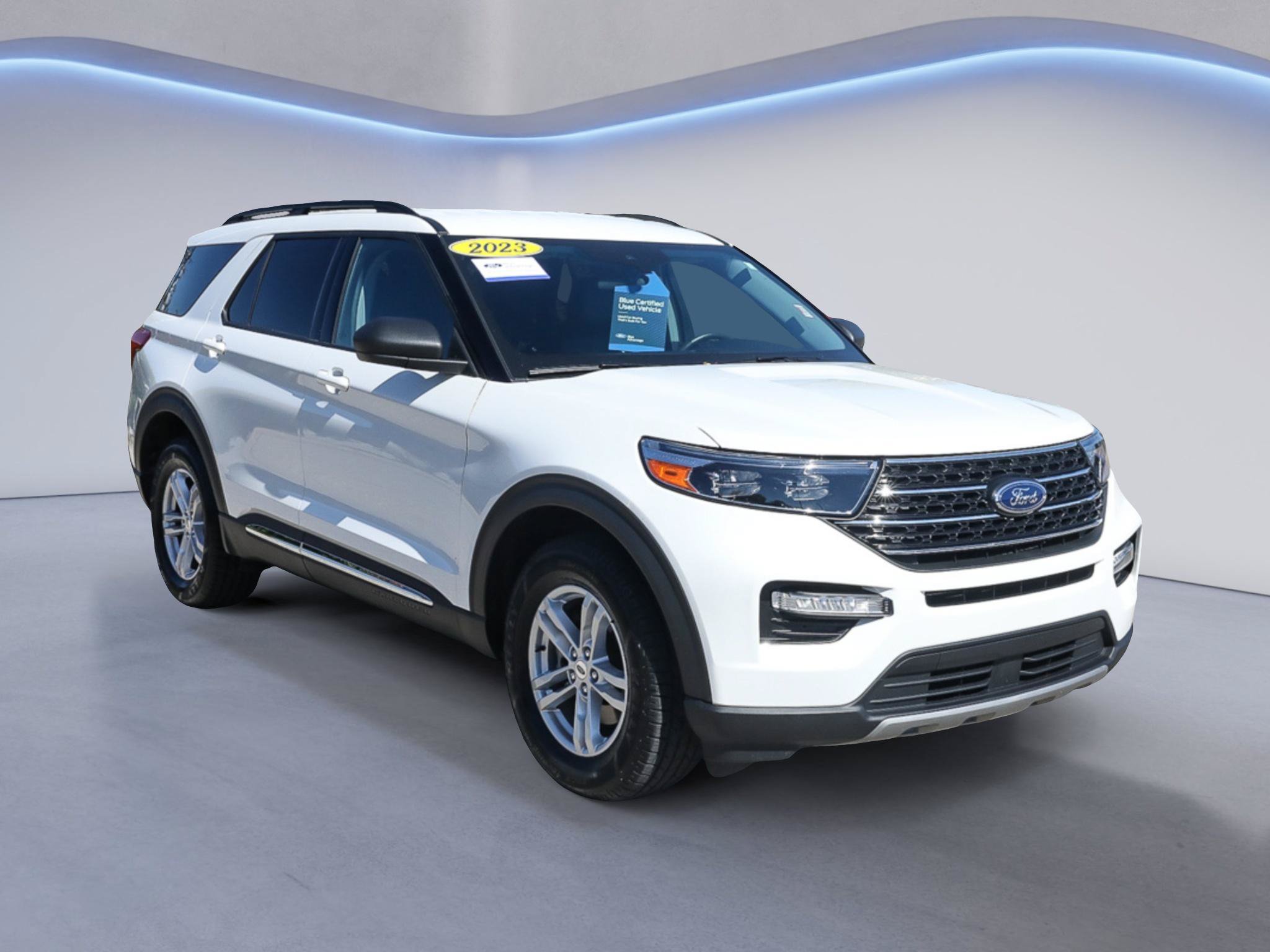 Certified 2023 Ford Explorer XLT w/ Equipment Group 202A