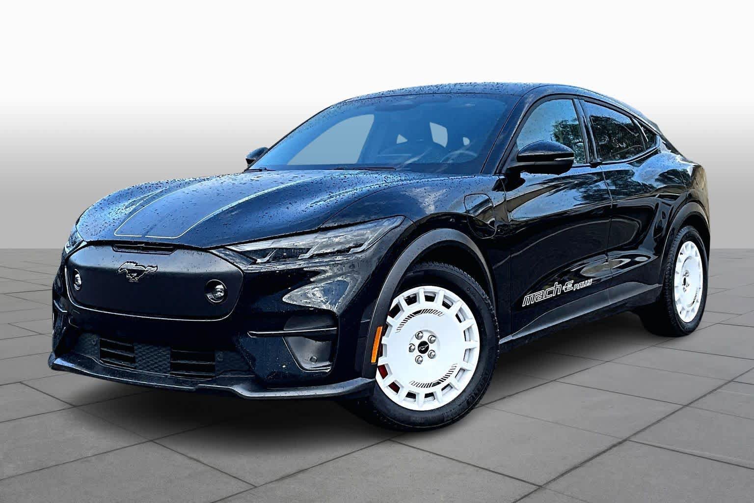 Certified 2025 Ford Mustang Mach-E GT AWD/4WD image 34
