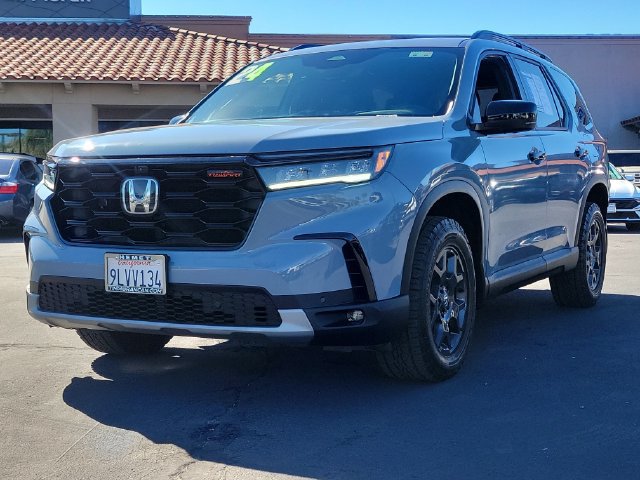 Used 2024 Honda Pilot TrailSport image 5