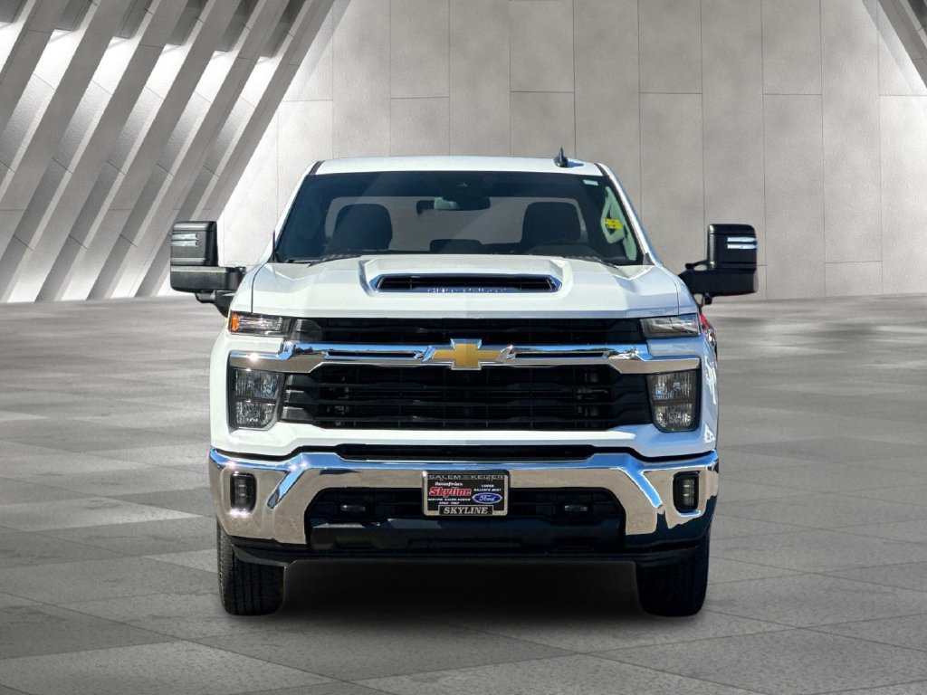 Used 2025 Chevrolet Silverado 2500 LT w/ Convenience Package AWD/4WD image 8