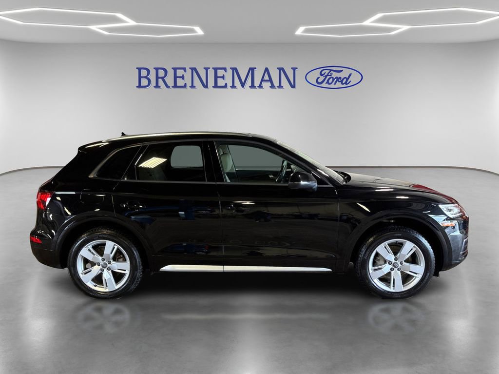 Used 2018 Audi Q5 2.0T Premium AWD/4WD image 4