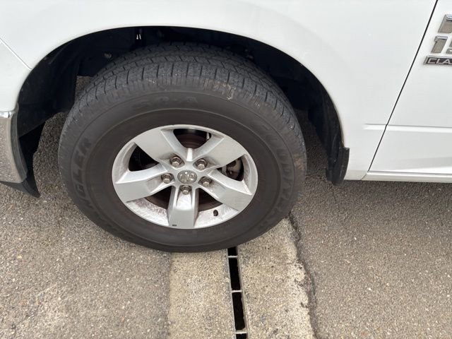 Used 2024 RAM 1500 Classic SLT image 7