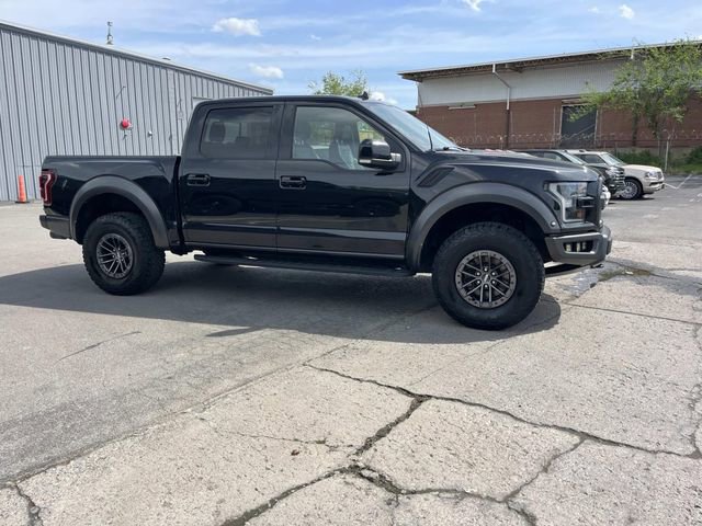 Certified 2019 Ford F150 Raptor w/ Equipment Group 802A Luxury image 2