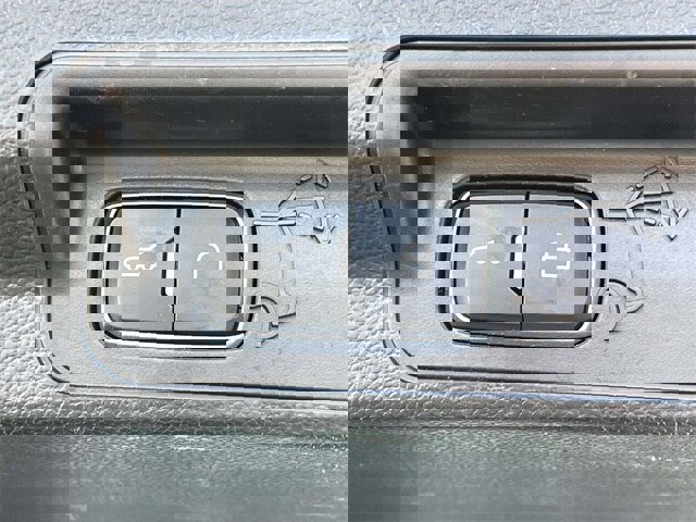 Certified 2022 Ford Explorer XLT w/ Equipment Group 202A image 17