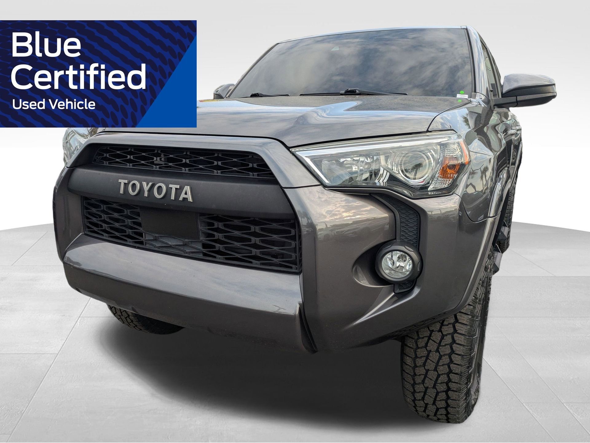 Used 2020 Toyota 4Runner SR5 AWD/4WD image 10
