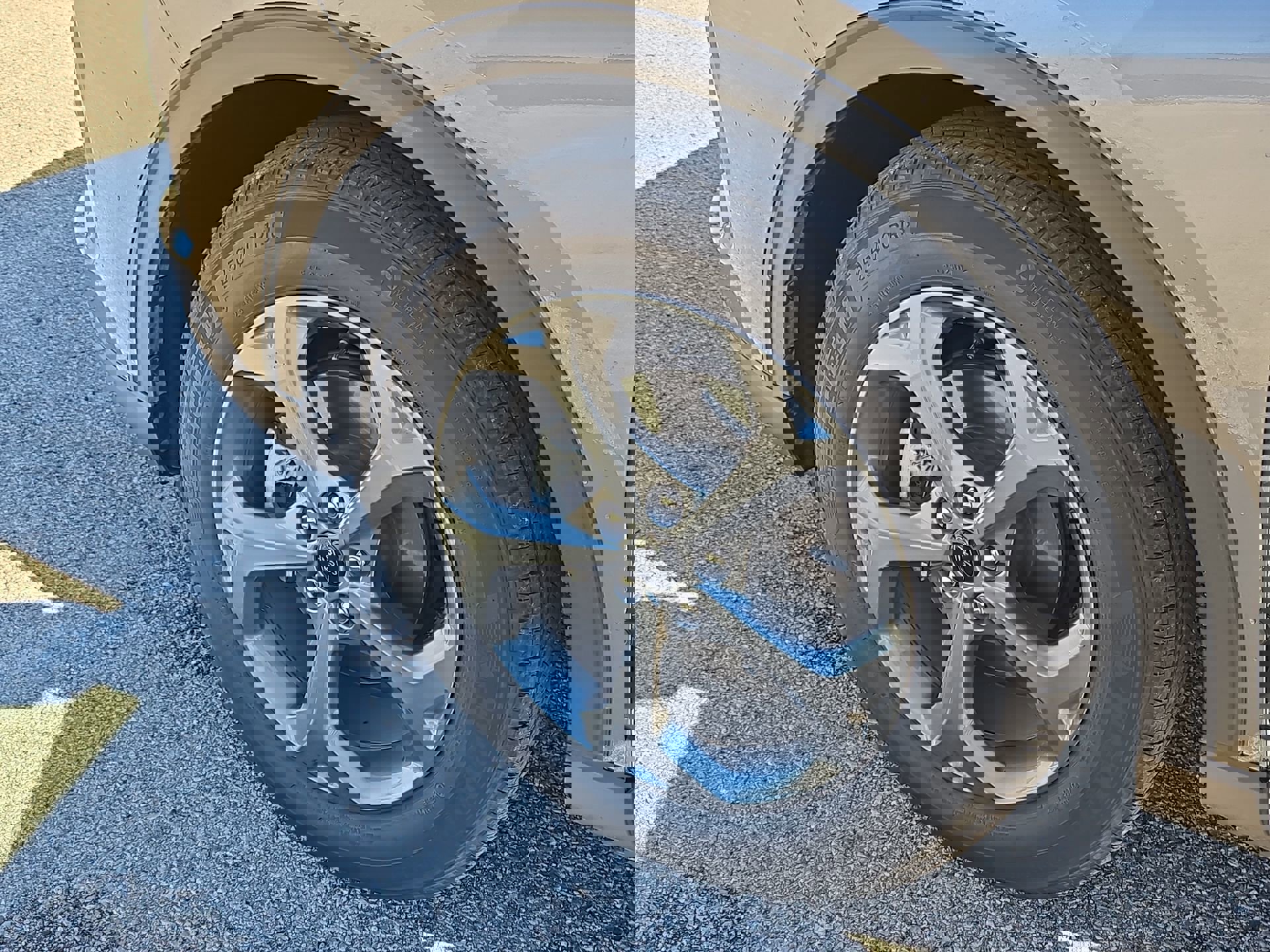 Certified 2025 Ford Escape ST-Line image 10