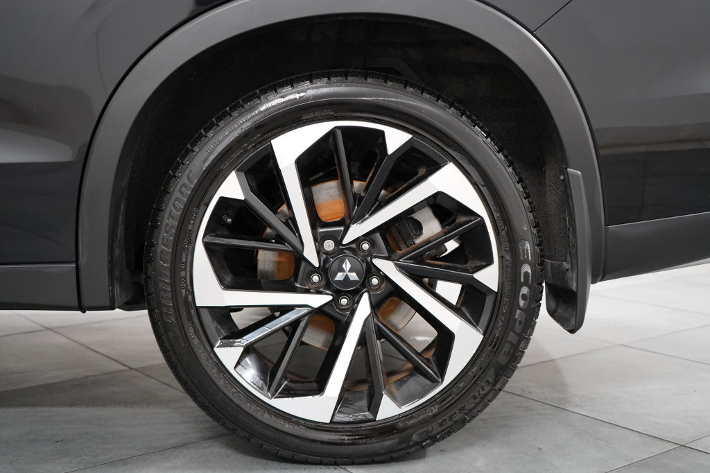 Used 2023 Mitsubishi Outlander SE Black Edition AWD/4WD image 31