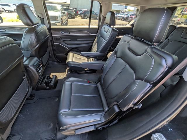 Used 2021 Jeep Grand Cherokee L Limited AWD/4WD image 19