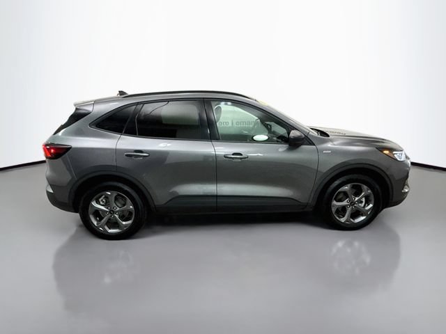 Certified 2025 Ford Escape ST-Line FWD image 8