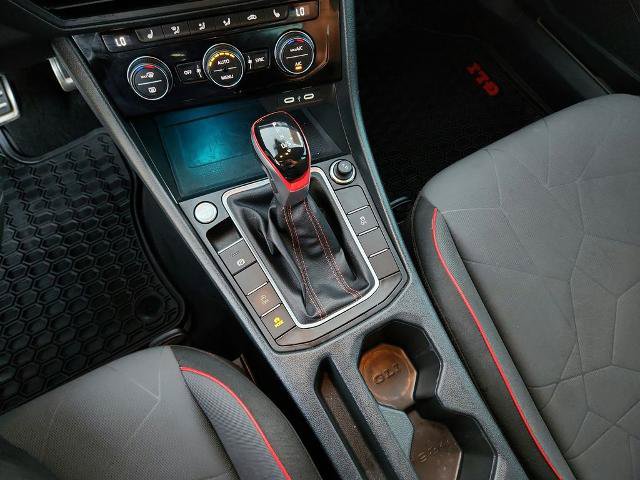 Used 2024 Volkswagen Jetta GLI 40th Anniversary Edition FWD image 14