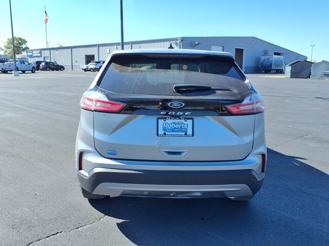 Certified 2024 Ford Edge SEL w/ Convenience Package AWD/4WD image 4