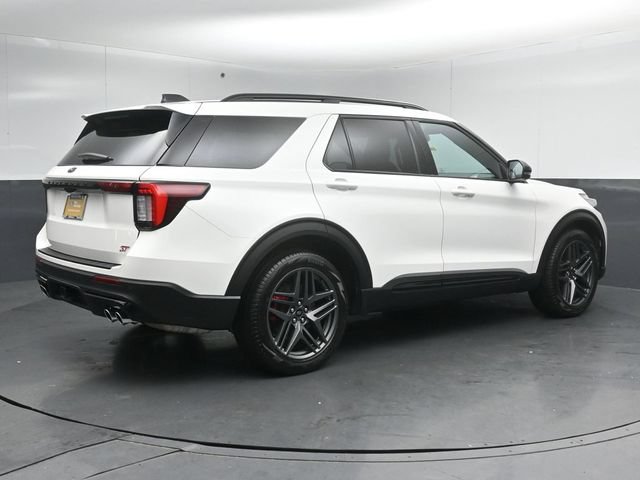 Certified 2025 Ford Explorer ST AWD/4WD image 7