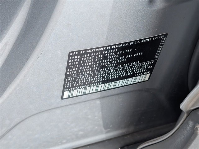Used 2019 Volkswagen Tiguan SE image 16
