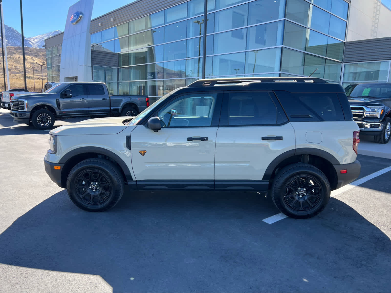 Certified 2025 Ford Bronco Sport Badlands w/ Badlands Tech Package AWD/4WD image 3