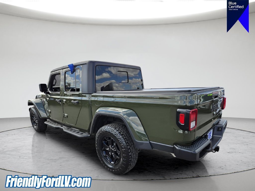 Used 2023 Jeep Gladiator Sport AWD/4WD image 4