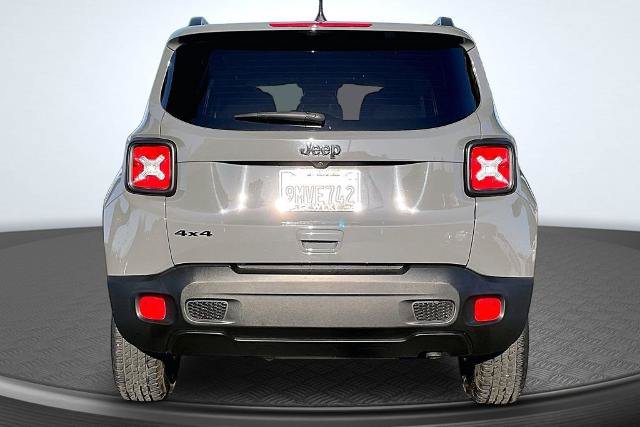 Used 2023 Jeep Renegade Latitude AWD/4WD image 4