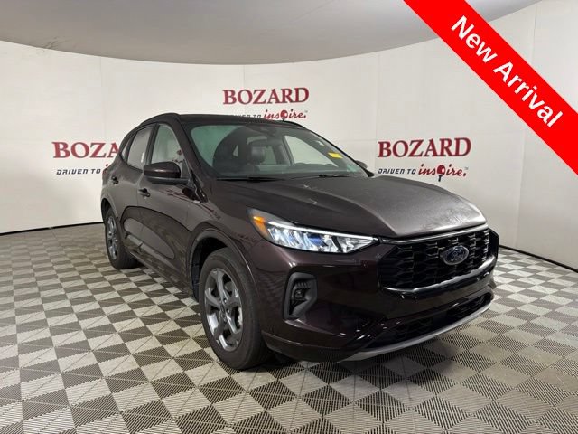 Certified 2023 Ford Escape ST-Line Select w/ Tech Pack #2 AWD/4WD image 1
