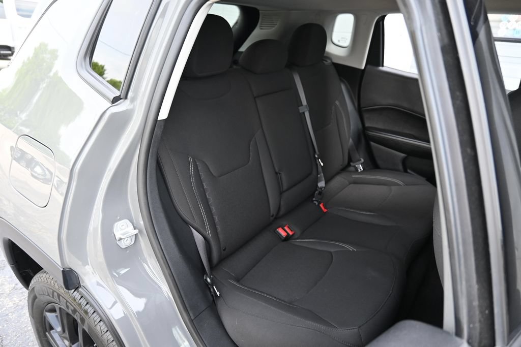 Used 2021 Jeep Compass Sport AWD/4WD image 22