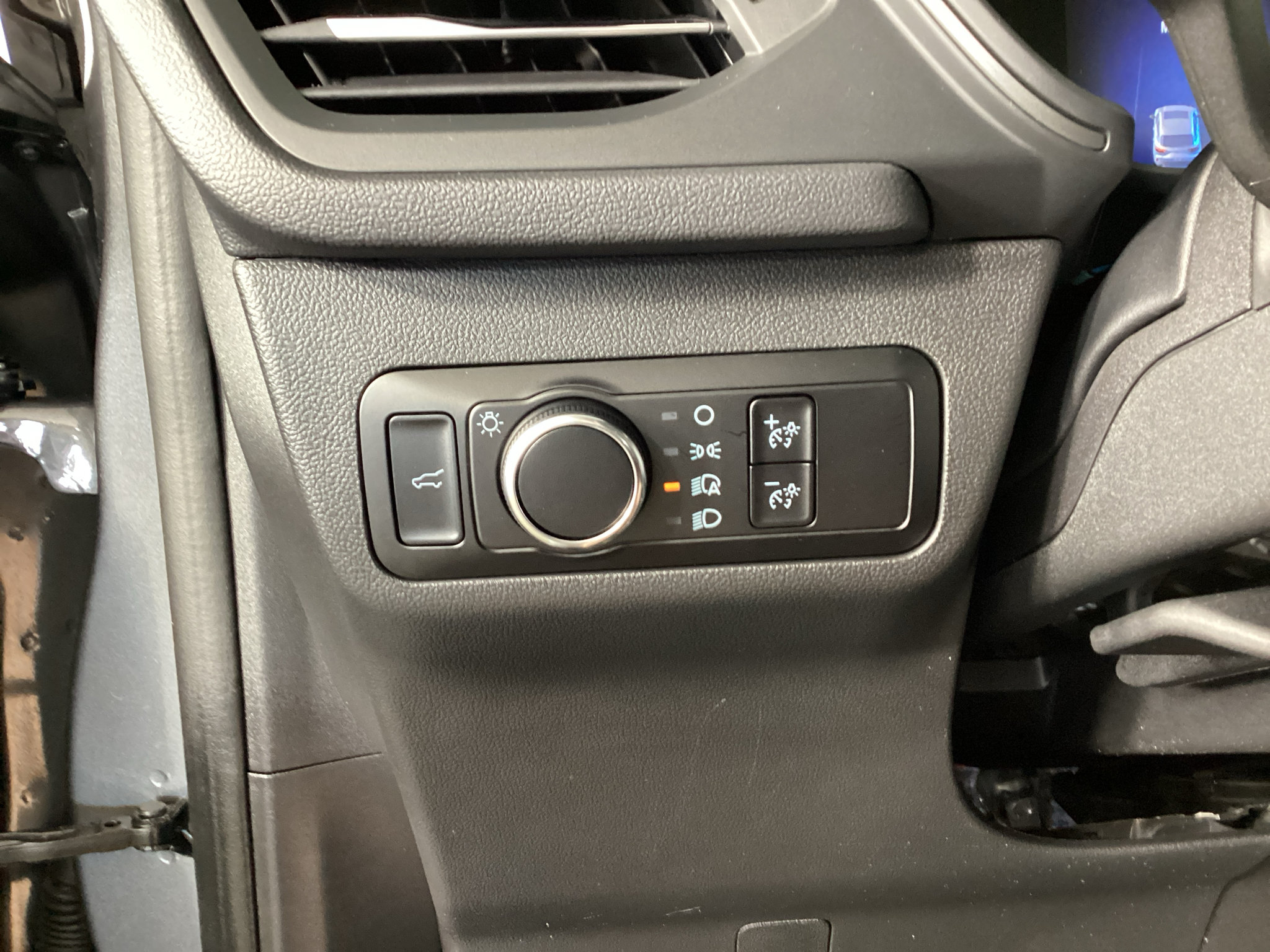 Certified 2023 Ford Escape Active AWD/4WD image 19