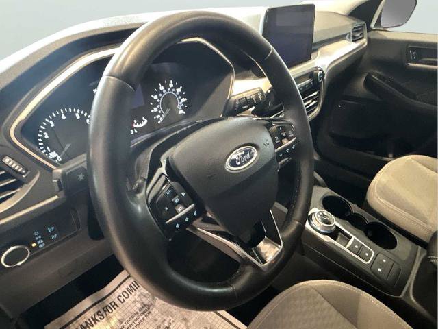 Certified 2022 Ford Escape SE w/ SE Sport Appearance Package AWD/4WD image 9