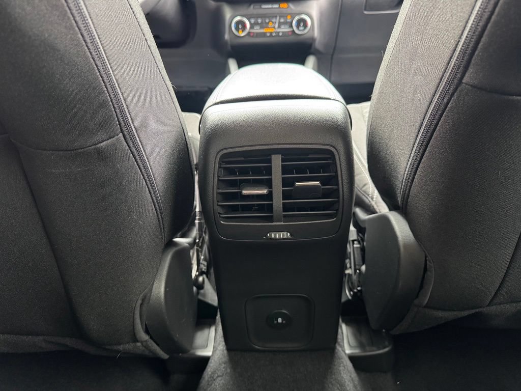 Certified 2024 Ford Escape Active AWD/4WD image 9