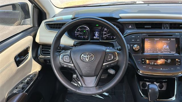 Used 2017 Toyota Avalon XLE Plus FWD image 23