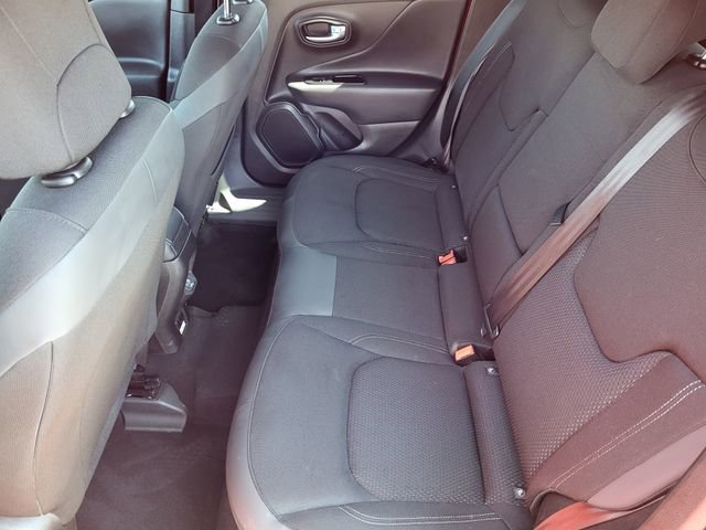 Used 2022 Jeep Renegade Altitude w/ Convenience Group AWD/4WD image 32