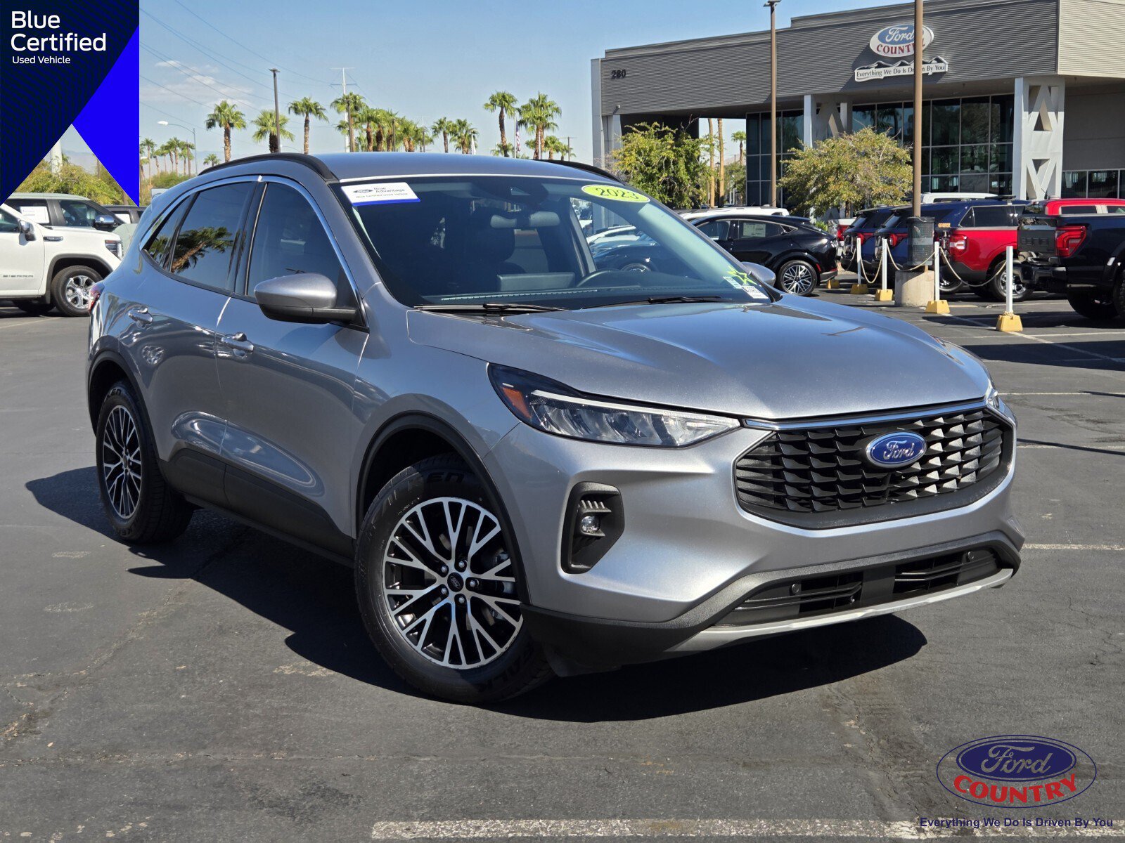 Certified 2023 Ford Escape SE FWD image 1