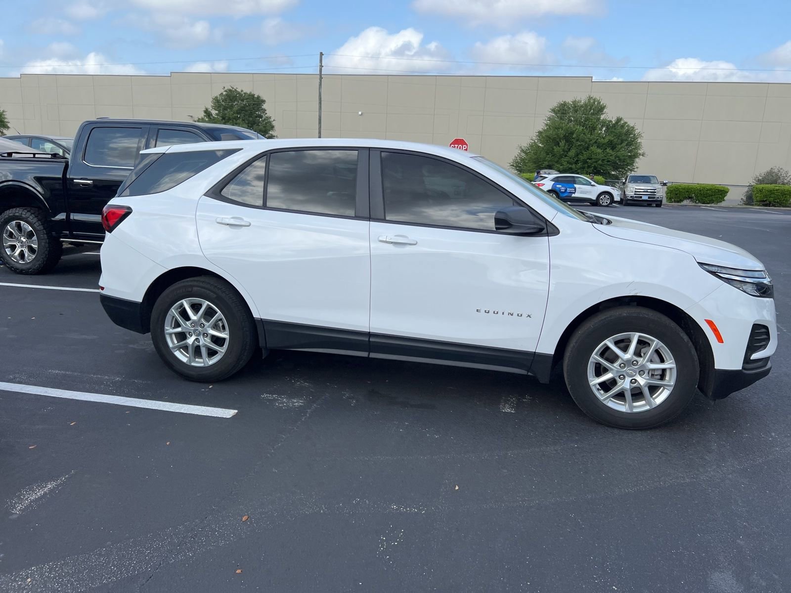 Used 2024 Chevrolet Equinox LS image 9