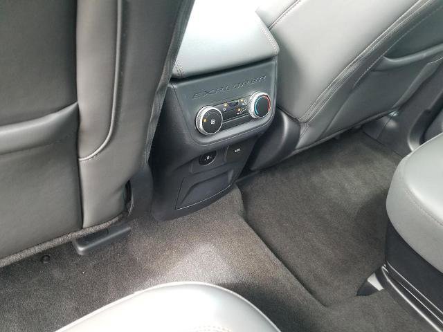 Certified 2025 Ford Explorer Active w/ Active Comfort Package AWD/4WD image 18