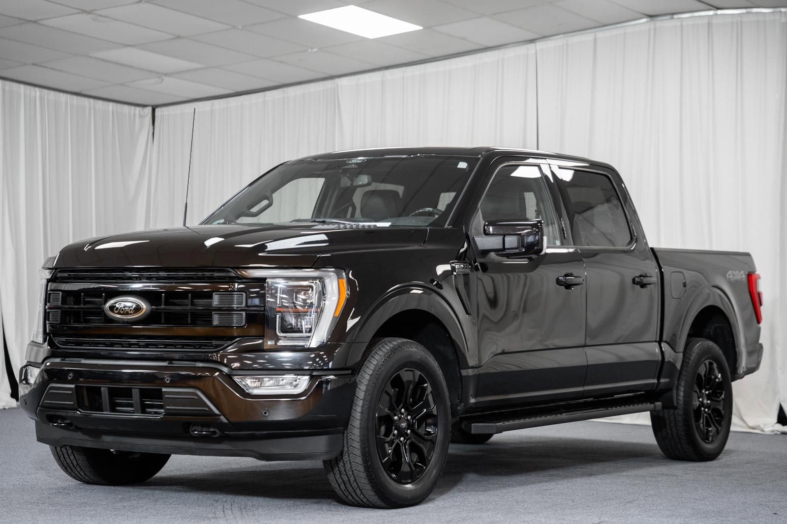 Certified 2022 Ford F150 Lariat w/ Equipment Group 502A High image 3