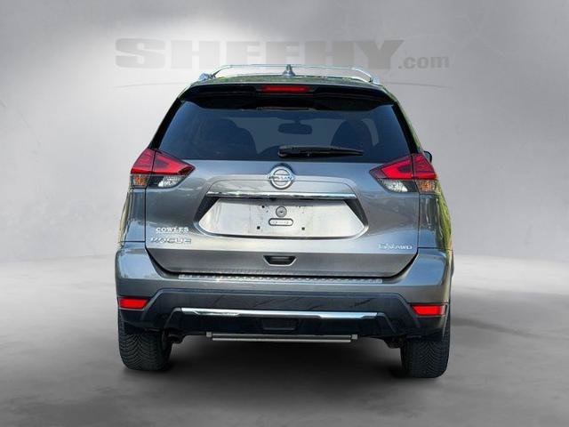 Used 2017 Nissan Rogue SV w/ SV Premium Package AWD/4WD image 14
