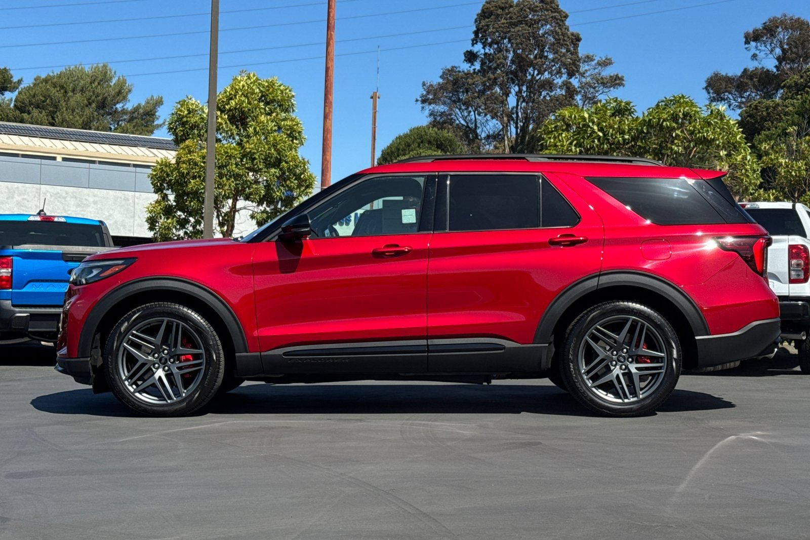 Certified 2025 Ford Explorer ST w/ Sun And Sound Package AWD/4WD image 10