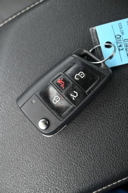 Used 2025 Volkswagen Jetta Sport FWD image 16
