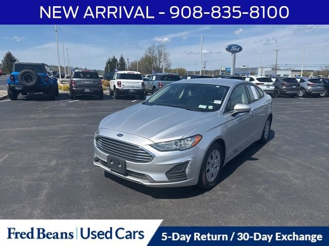 Certified 2019 Ford Fusion S FWD image 3