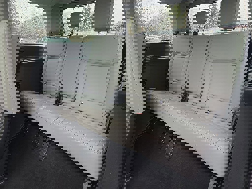 Certified 2025 Ford Expedition Active image 31