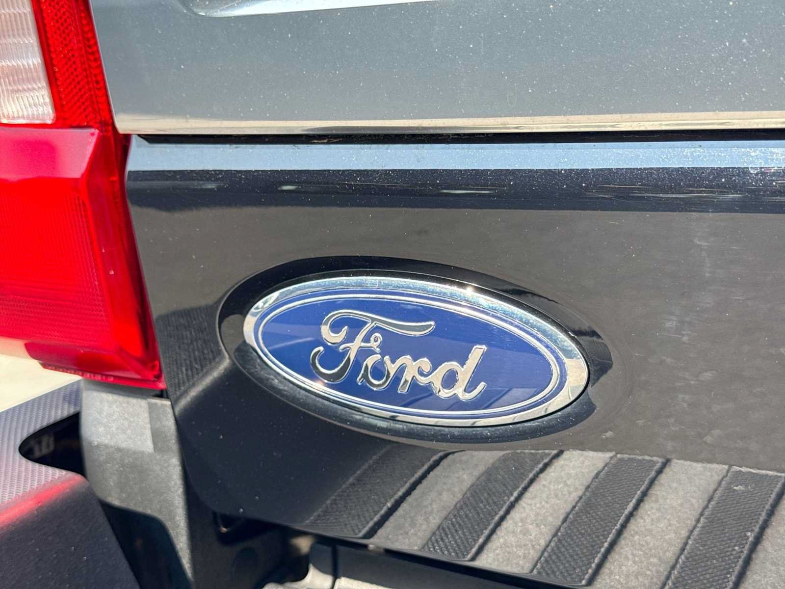 Certified 2023 Ford F250 King Ranch w/ Tremor Off-Road Package AWD/4WD image 11