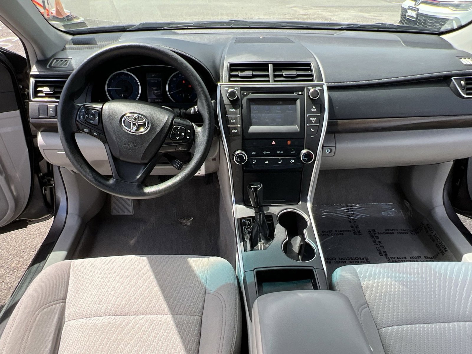 Used 2017 Toyota Camry LE FWD image 30