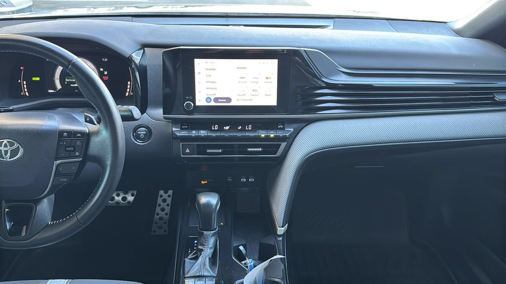 Used 2026 Toyota Camry SE w/ Convenience Package FWD image 9