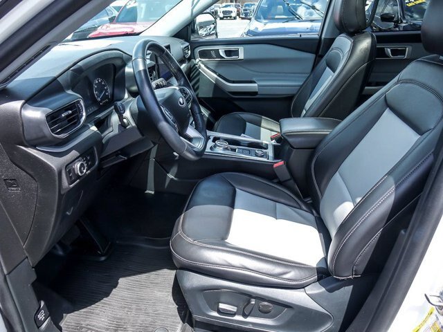 Certified 2023 Ford Explorer XLT w/ XLT Sport Appearance Package AWD/4WD image 13