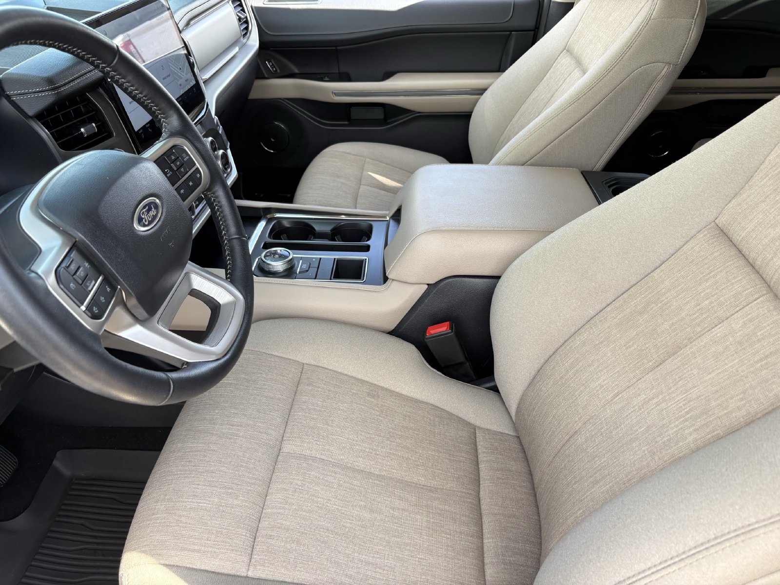 Certified 2024 Ford Expedition Max XLT RWD image 22