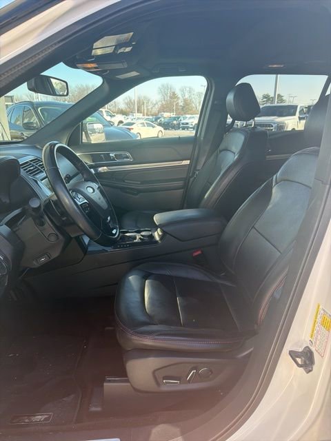 Certified 2017 Ford Explorer Sport w/ Equipment Group 401A image 25