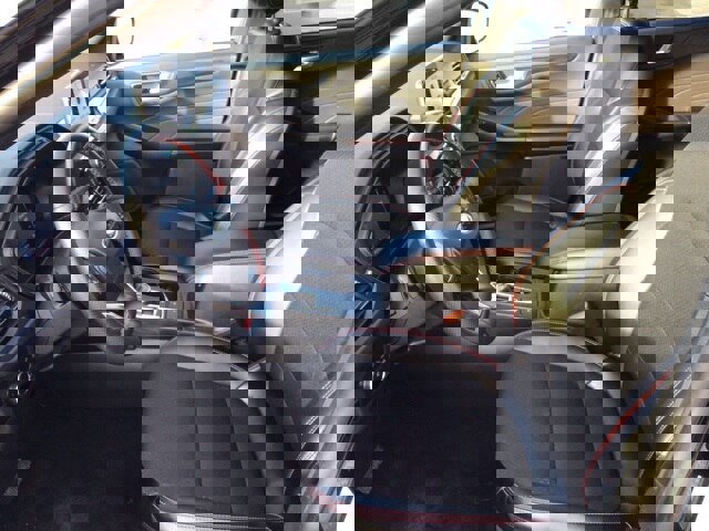 Certified 2025 Ford Escape ST-Line Select image 9