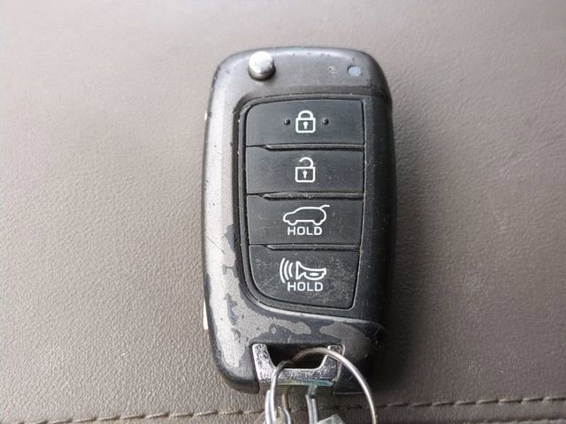 Used 2019 Hyundai Santa Fe SE image 26